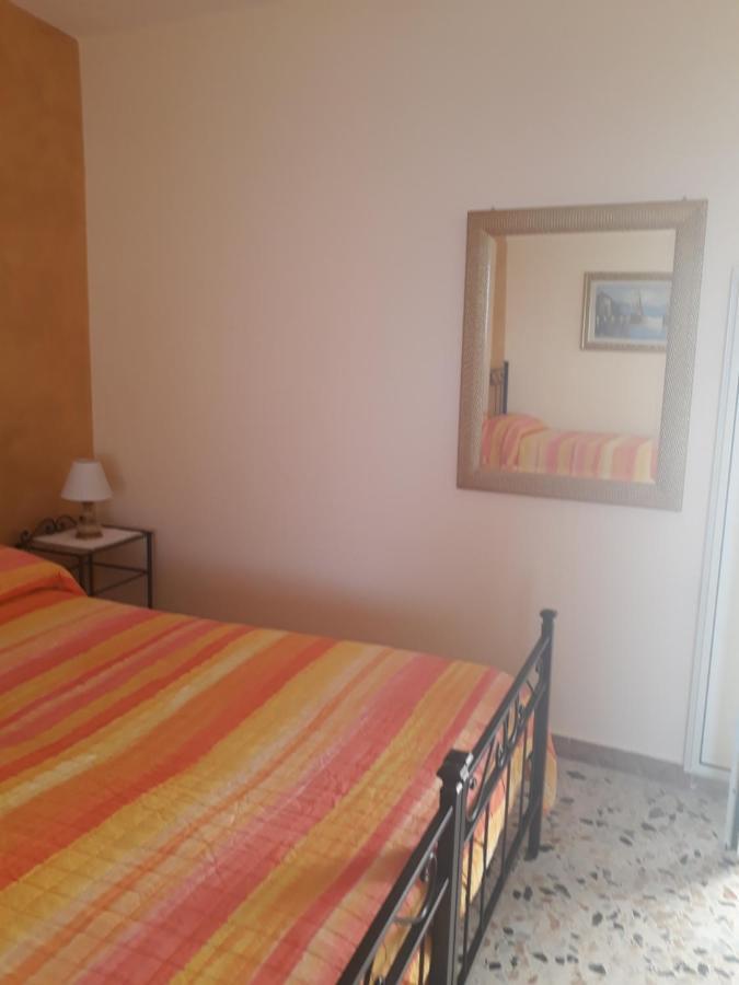Bed and Breakfast L'Antico Faro Кастельсардо Экстерьер фото