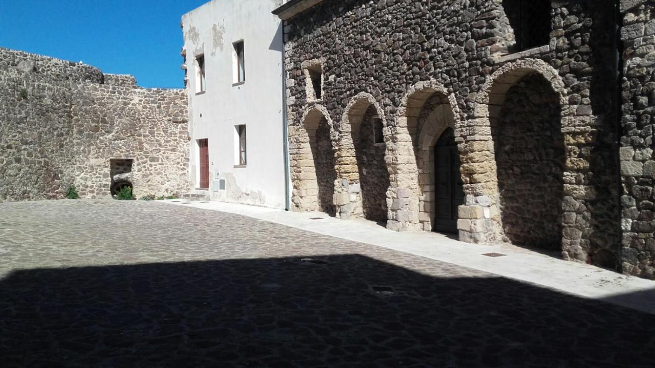 Bed and Breakfast L'Antico Faro Кастельсардо Экстерьер фото