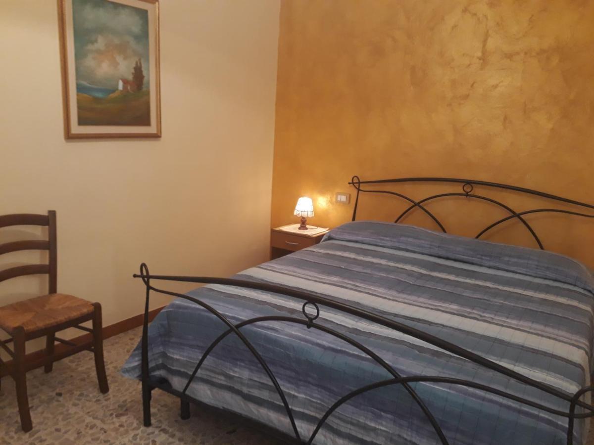 Bed and Breakfast L'Antico Faro Кастельсардо Экстерьер фото