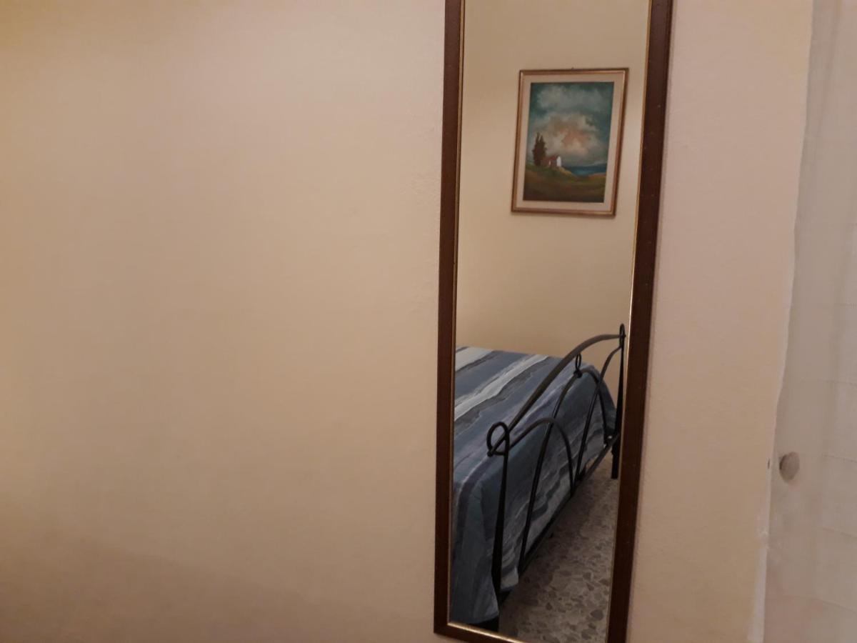 Bed and Breakfast L'Antico Faro Кастельсардо Экстерьер фото