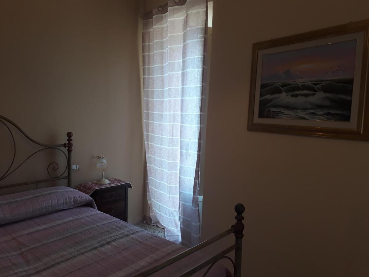 Bed and Breakfast L'Antico Faro Кастельсардо Экстерьер фото